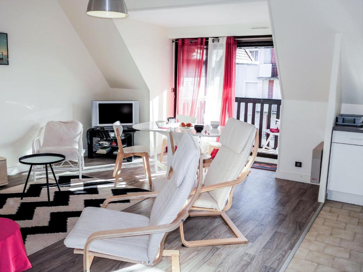 Apartment Les Jardins Du Yacht Club By Interhome Deauville Exteriör bild